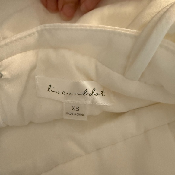 Line & Dot White Ruffle Tank Top - Picture 2 of 2